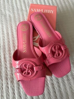 Sam & Libby Guava Pink Logo Slide Sandals 7.5 ❤️❤️